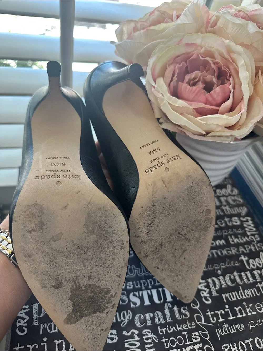 Kate Spade Vivian black leather pumps size 5.5